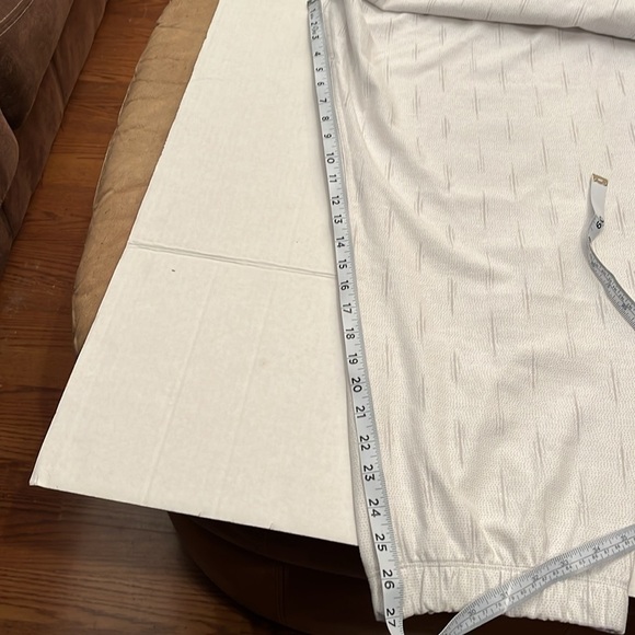 NWT-ATHLETA-W 24-white and gray-Farallon jogger. elastic & drawstring waistband. - Picture 12 of 13